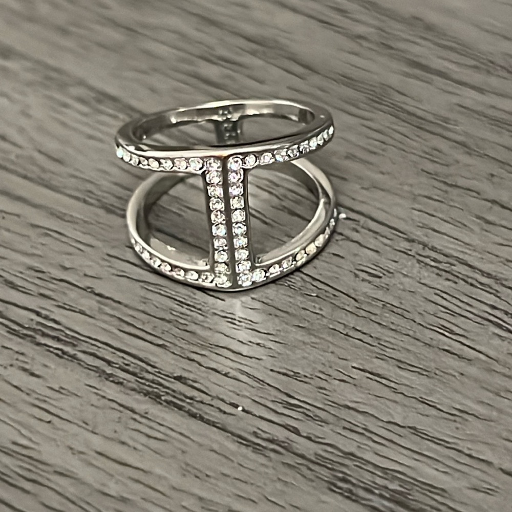 Chloe and Isabel Ring